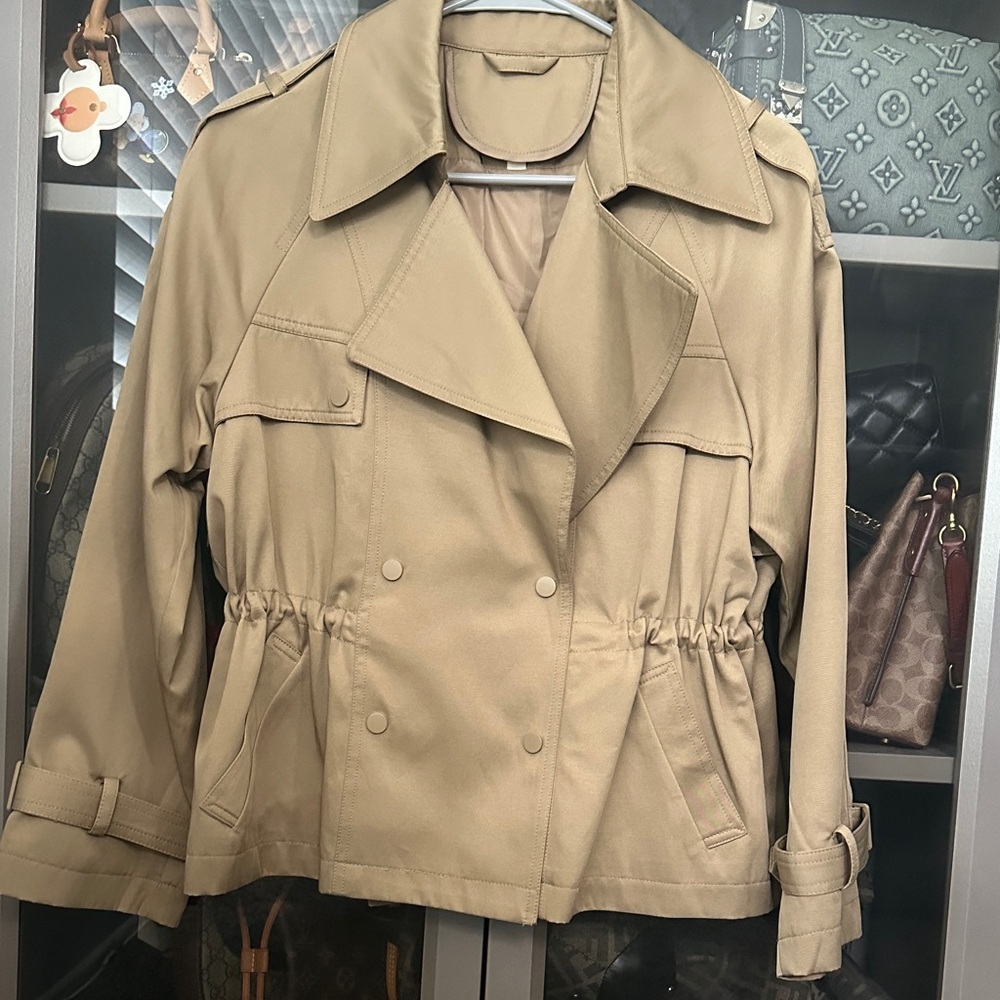Elegant Tan Trench Coat for Women